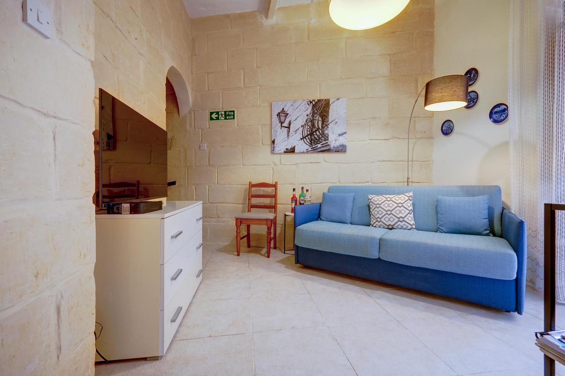 Traditional Maltese Townhouse, Roof Terrace And Views Сенглея Экстерьер фото