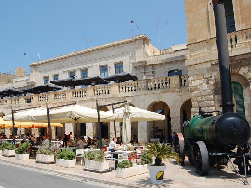 Traditional Maltese Townhouse, Roof Terrace And Views Сенглея Экстерьер фото